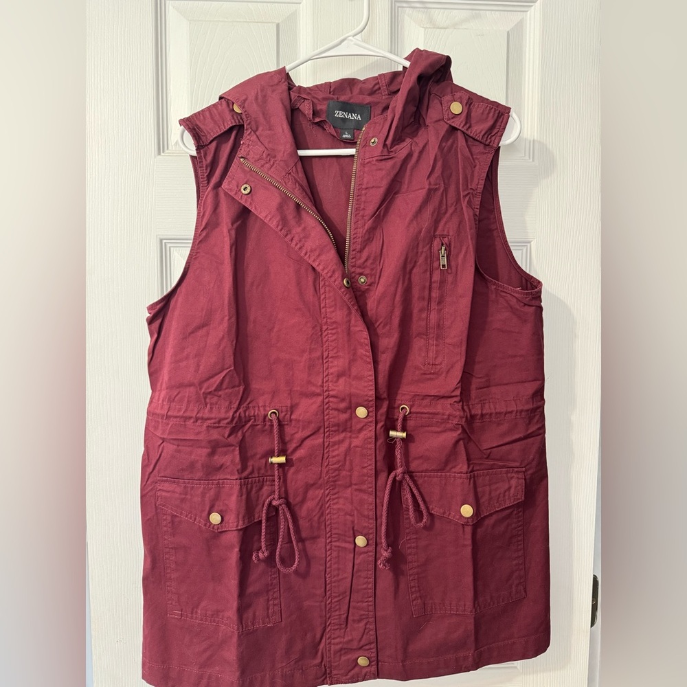 Zenana Outfitters Women's Maroon Hooded Vest